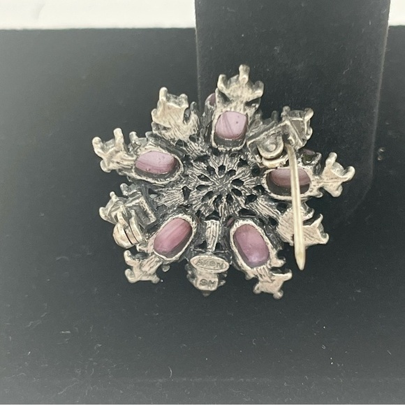 Avon snowflake brooch with aurora borealis rhinestones. - Picture 3 of 8